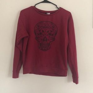 H&M long sleeve skull sweater